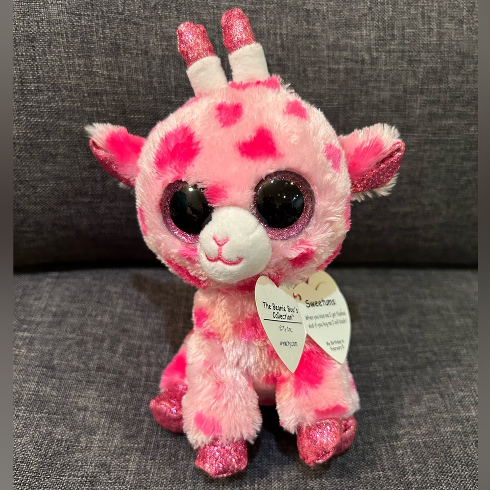 🦒 Sweetums the Giraffe plush 💗